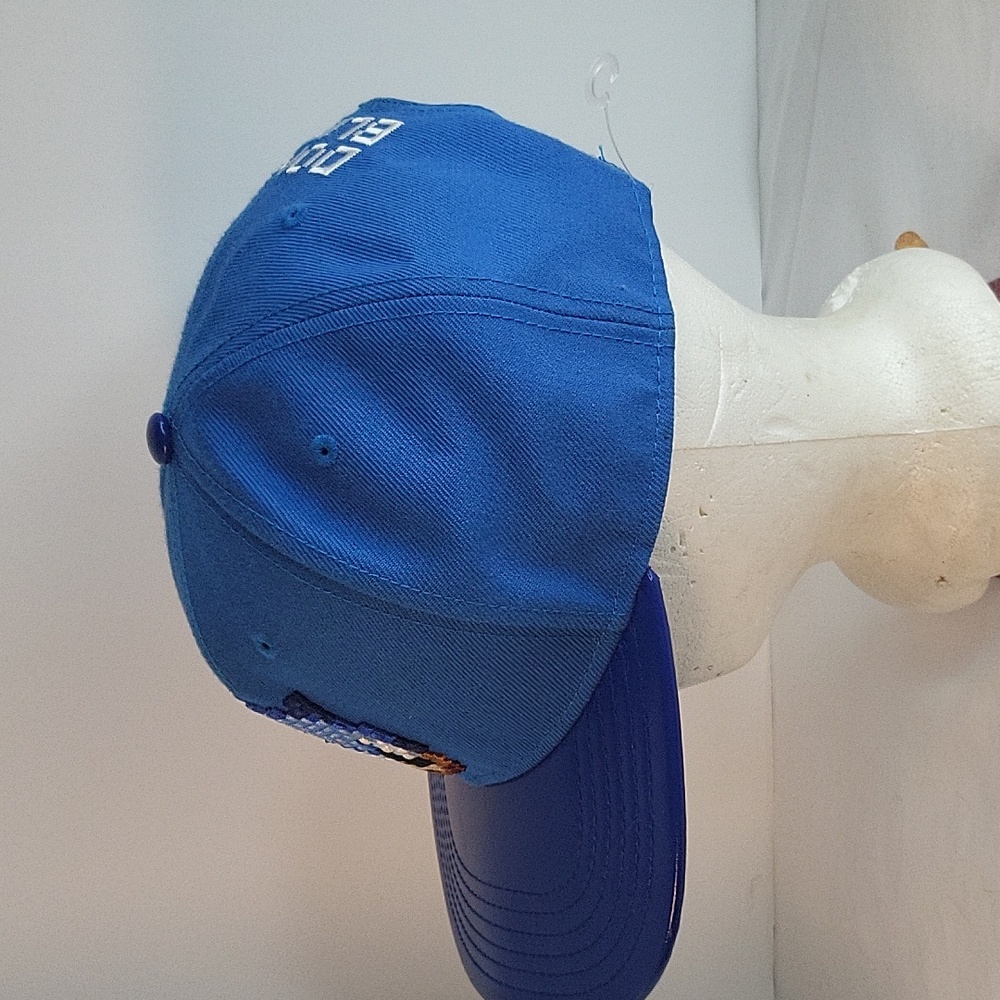 Hat - Picture 4 of 7